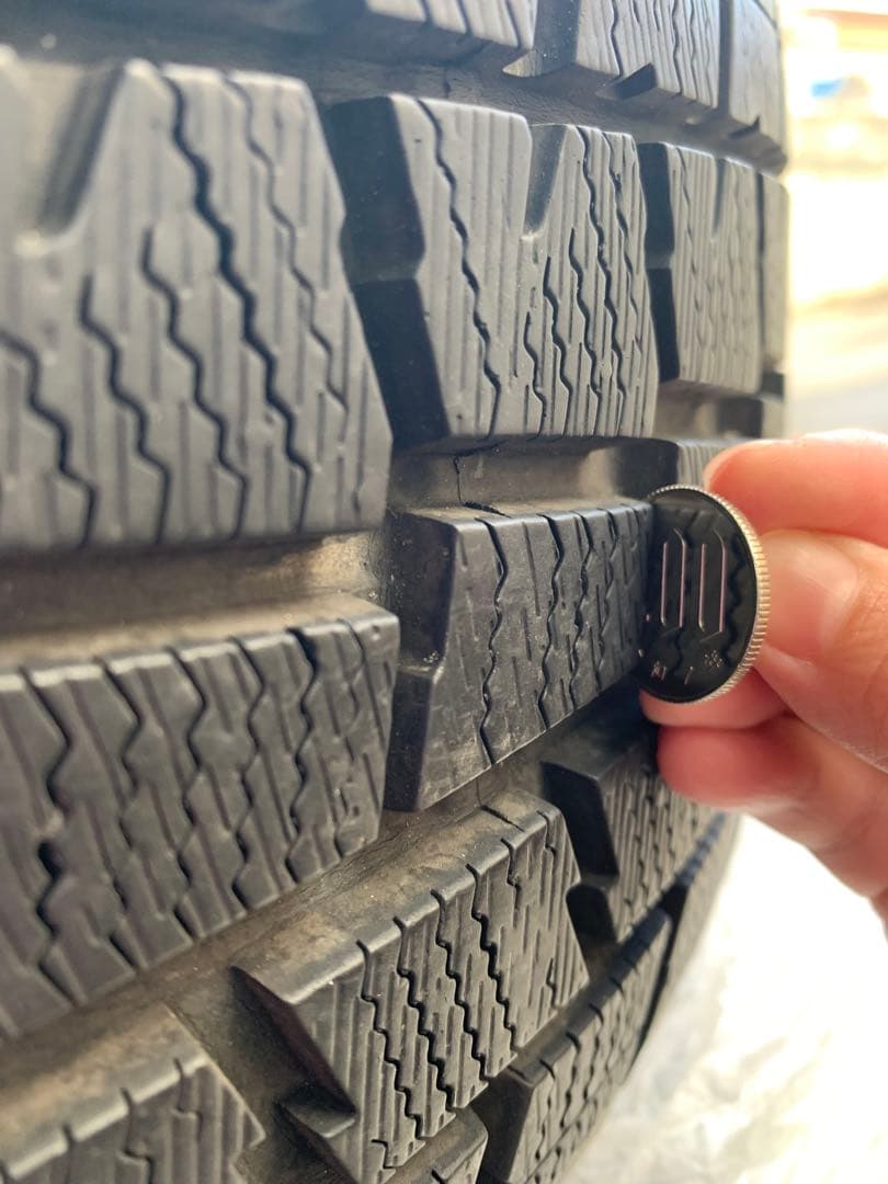 【送料込み】DUNLOP 205/60R16 タイヤ・ホイール4本セット