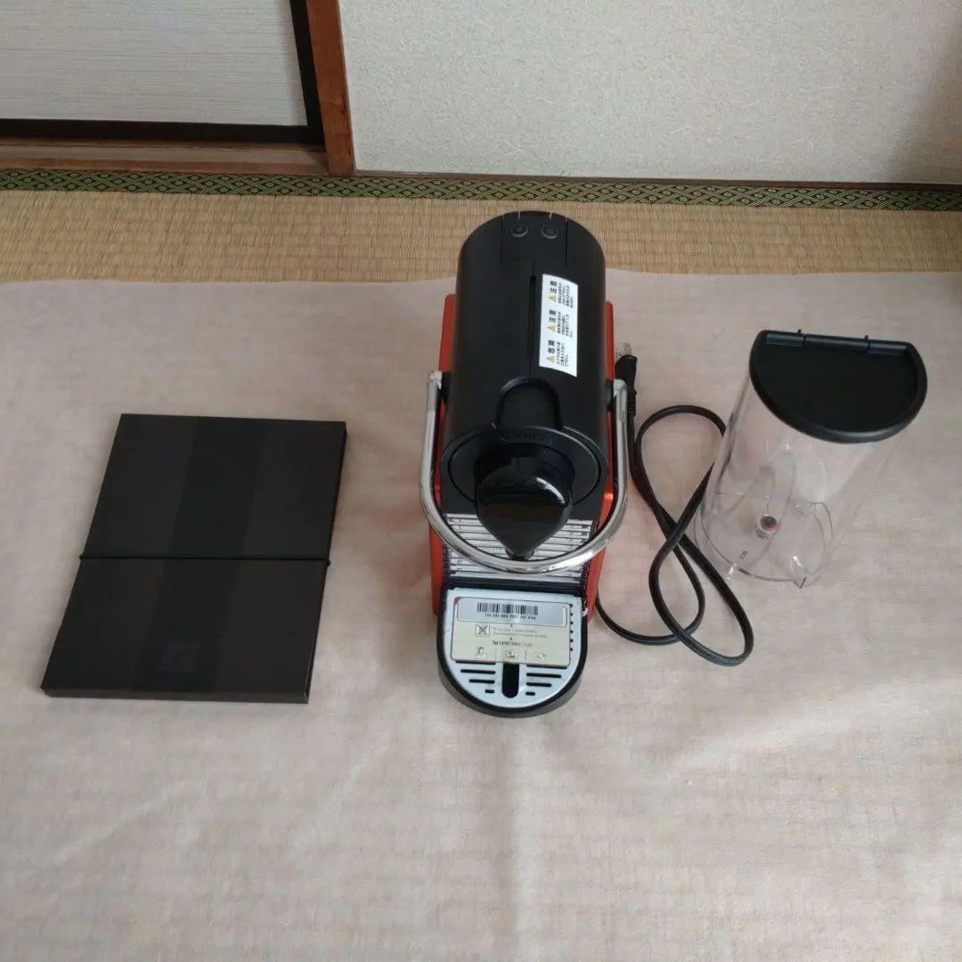 Nespresso Pixie エスプレッソマシン　レッド　C60