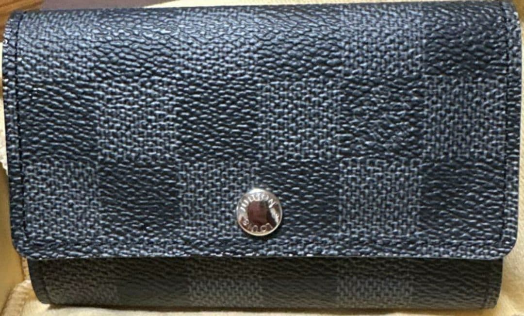 T*o様 超美品！未使用品　ルイ・ヴィトン ダミエグラフィット ミュルティクレ6