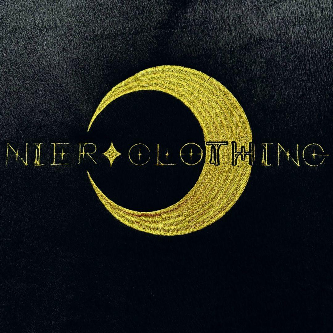 高品質×全刺繍さらふわプルオーバーパーカー【CRESCENT MOON】