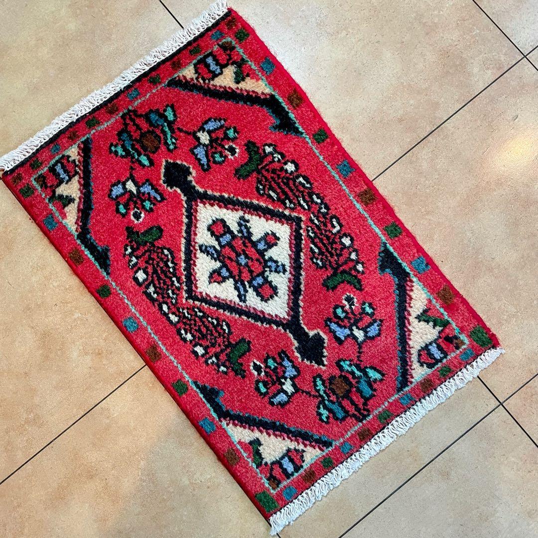 トライバルラグ ハマダン産 本物 ペルシャ絨毯 手織りサイズ 36\54cm