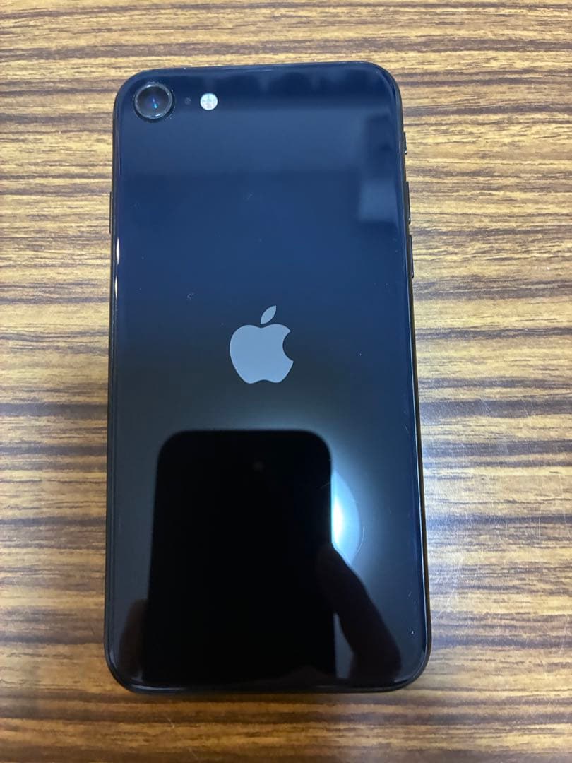 Apple iPhone SE (第3世代) 64GB 本体、ケーブルおまけ