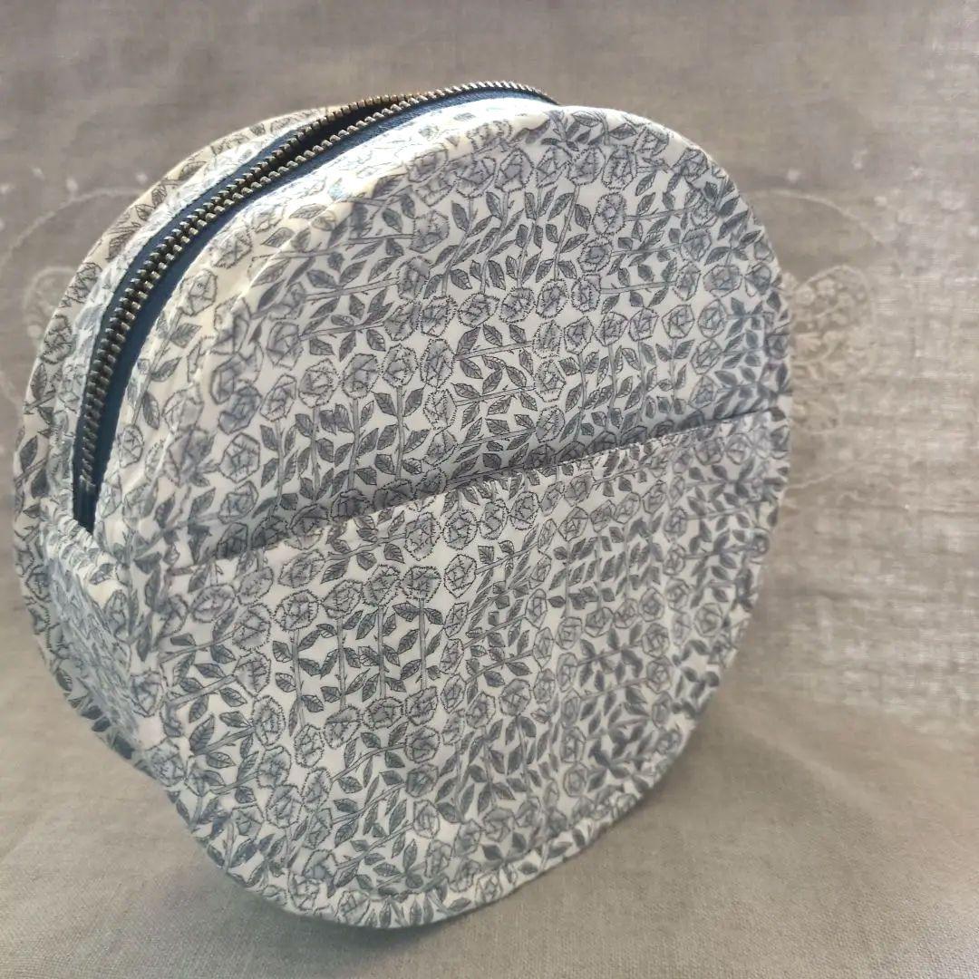 moi　ハンドメイド まあるいポーチ ミナペルホネン生地使用♪