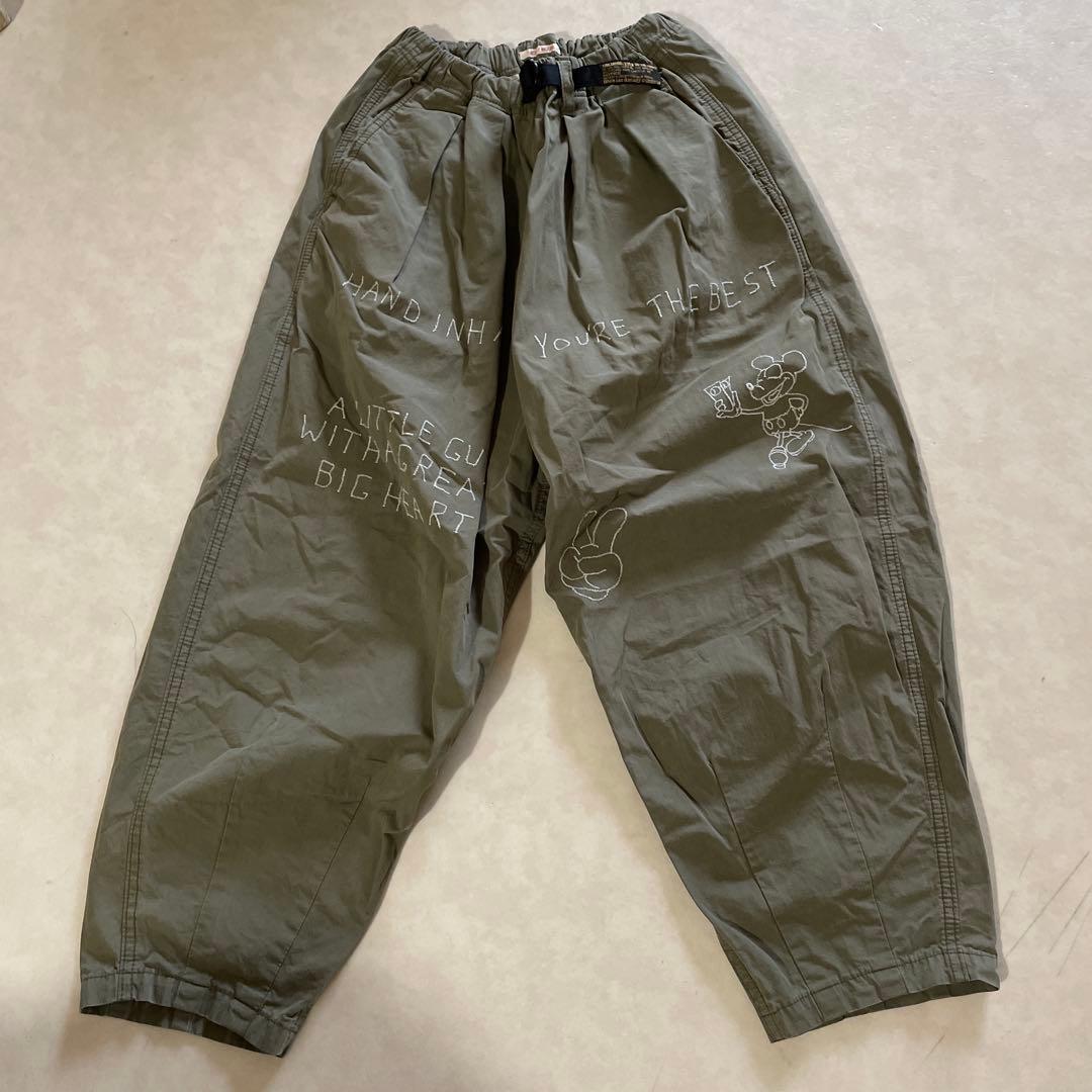 denim and dungaree ミッキー刺繍　パラシュートパンツ　150