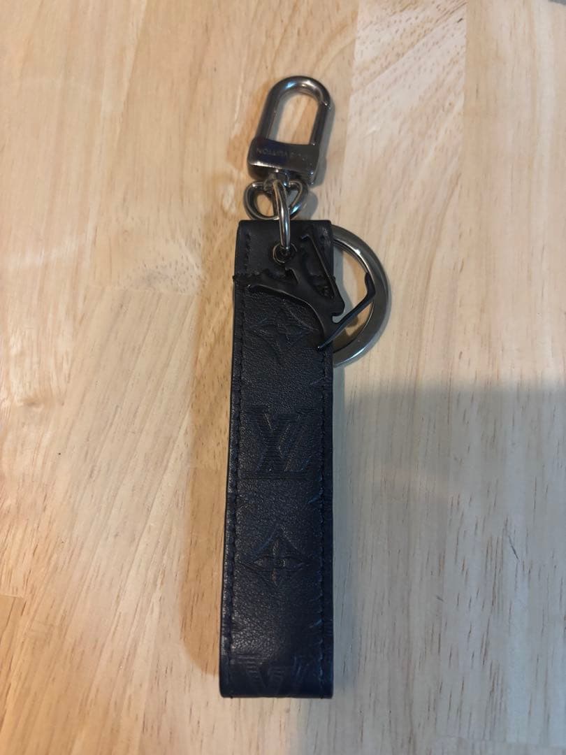 Louis Vuitton 黒 レザー キーホルダー