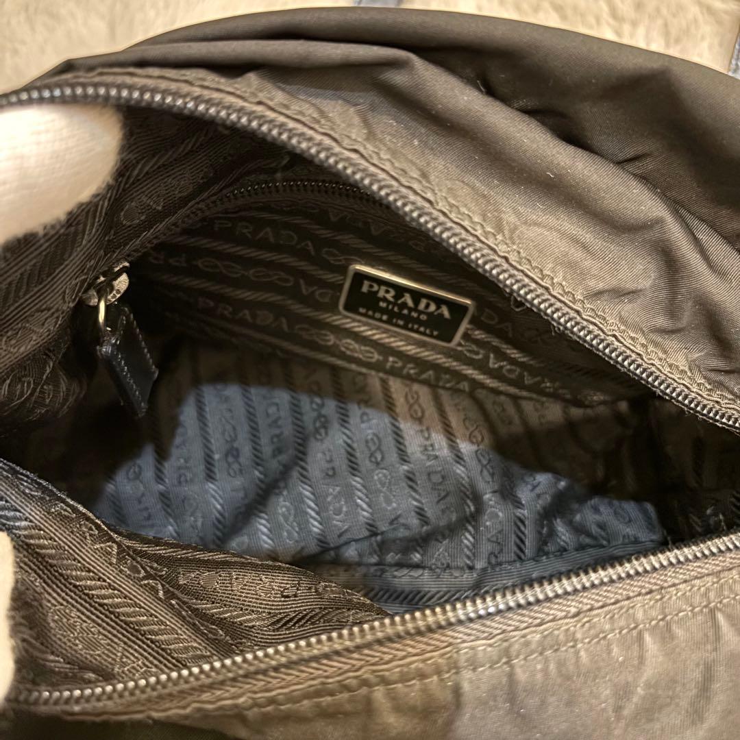 ✨美品✨プラダ ショルダーバッグ 三角ロゴ ナイロン ブラック メッセンジャー