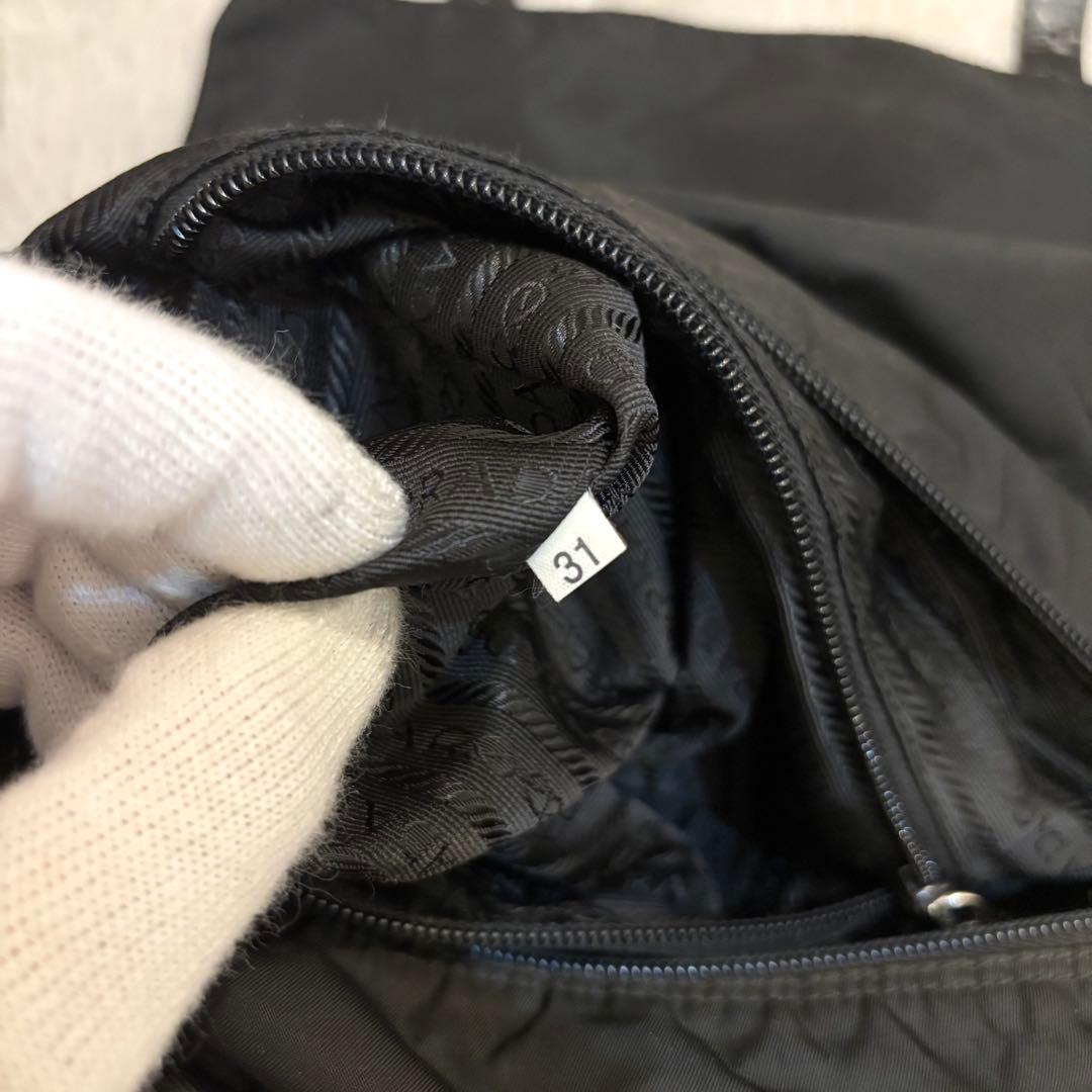 ✨美品✨プラダ ショルダーバッグ 三角ロゴ ナイロン ブラック メッセンジャー