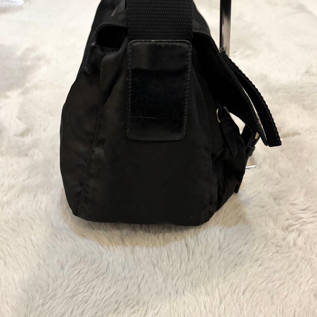 ✨美品✨プラダ ショルダーバッグ 三角ロゴ ナイロン ブラック メッセンジャー