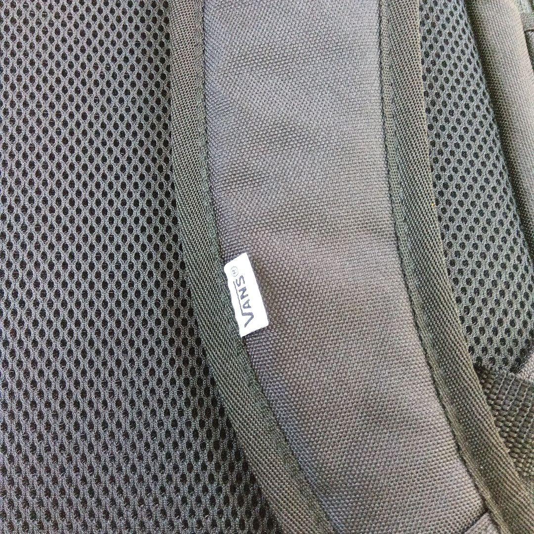 未使用品　VANS　バックパック　リュック　スケボー　大容量　黒　ストリート