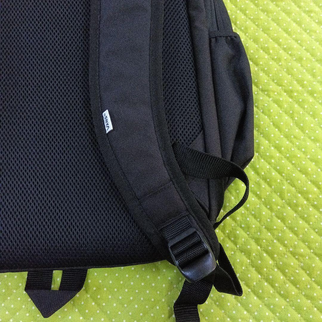 未使用品　VANS　バックパック　リュック　スケボー　大容量　黒　ストリート