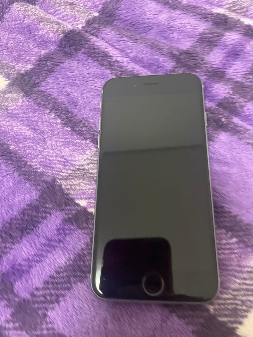 Apple iPhone 6s シルバー　32gb