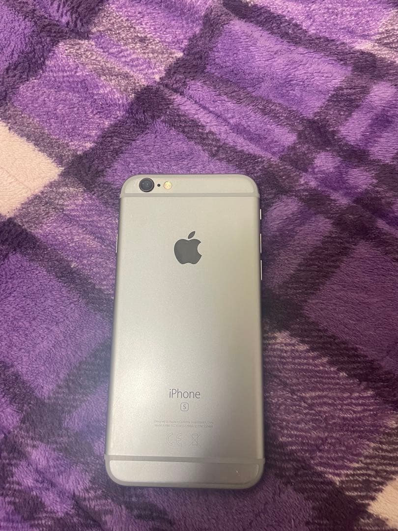 Apple iPhone 6s シルバー　32gb