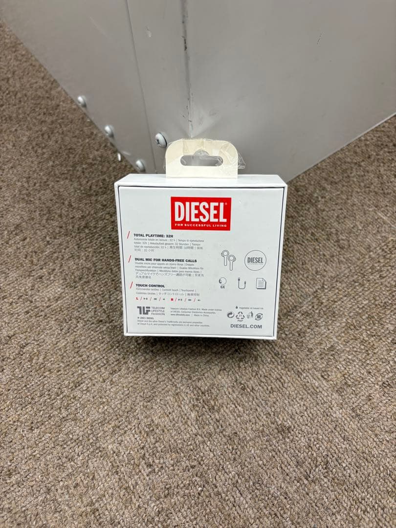 【極美品】イヤホンDIESEL TrueWirelessEarbuds ブラック