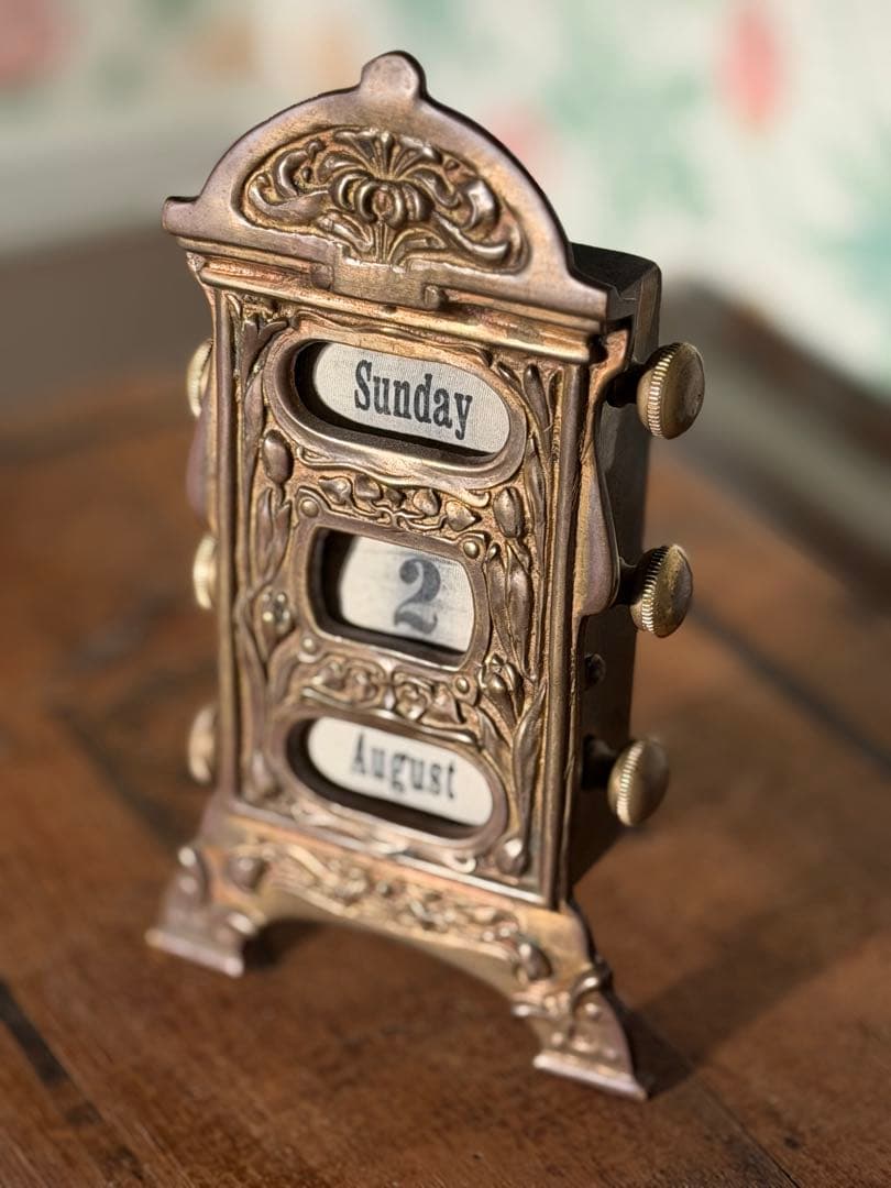 万年カレンダー パーペチュアルカレンダー