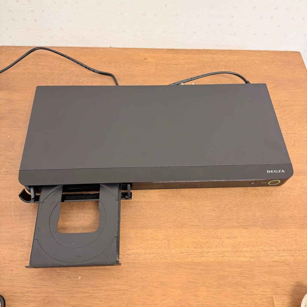 ● 美品 TOSHIBA REGZA ブルーレイレコーダー DBR-T1010