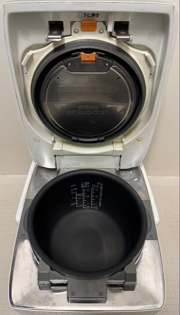 ZOUJIRUSHI 炊飯器 象印 NW-KB10 圧力IH 5.5合