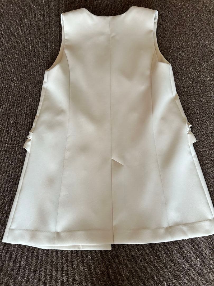 ローズティアラ ホワイトベスト 42