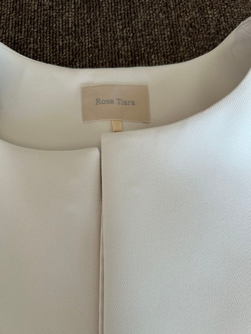 ローズティアラ ホワイトベスト 42