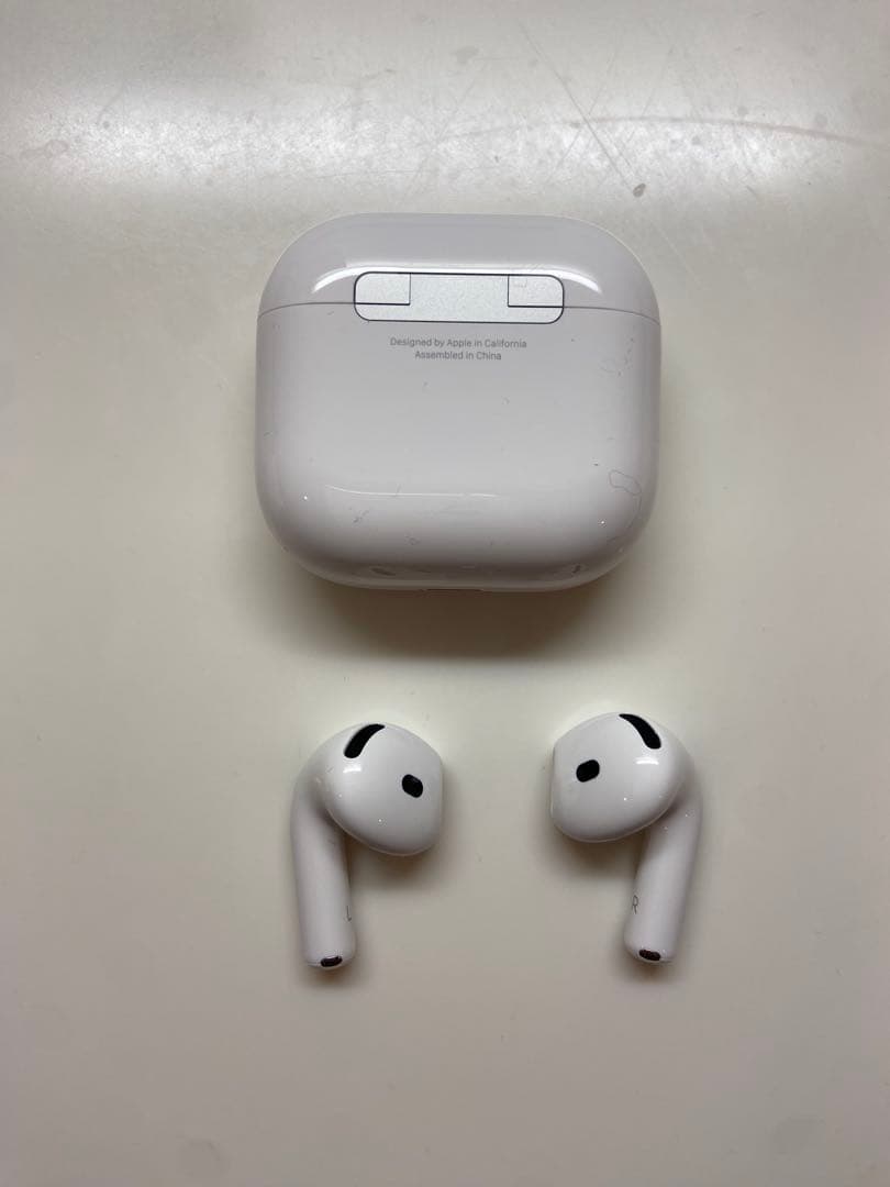 AirPods 4 本体 充電ケース付き