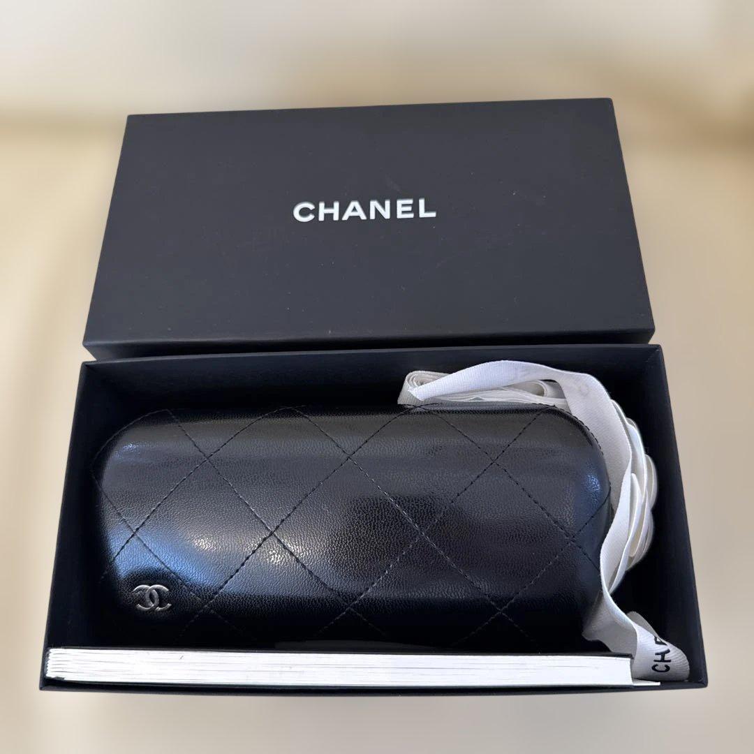 【超貴重】CHANEL ブラックレザー　サングラス