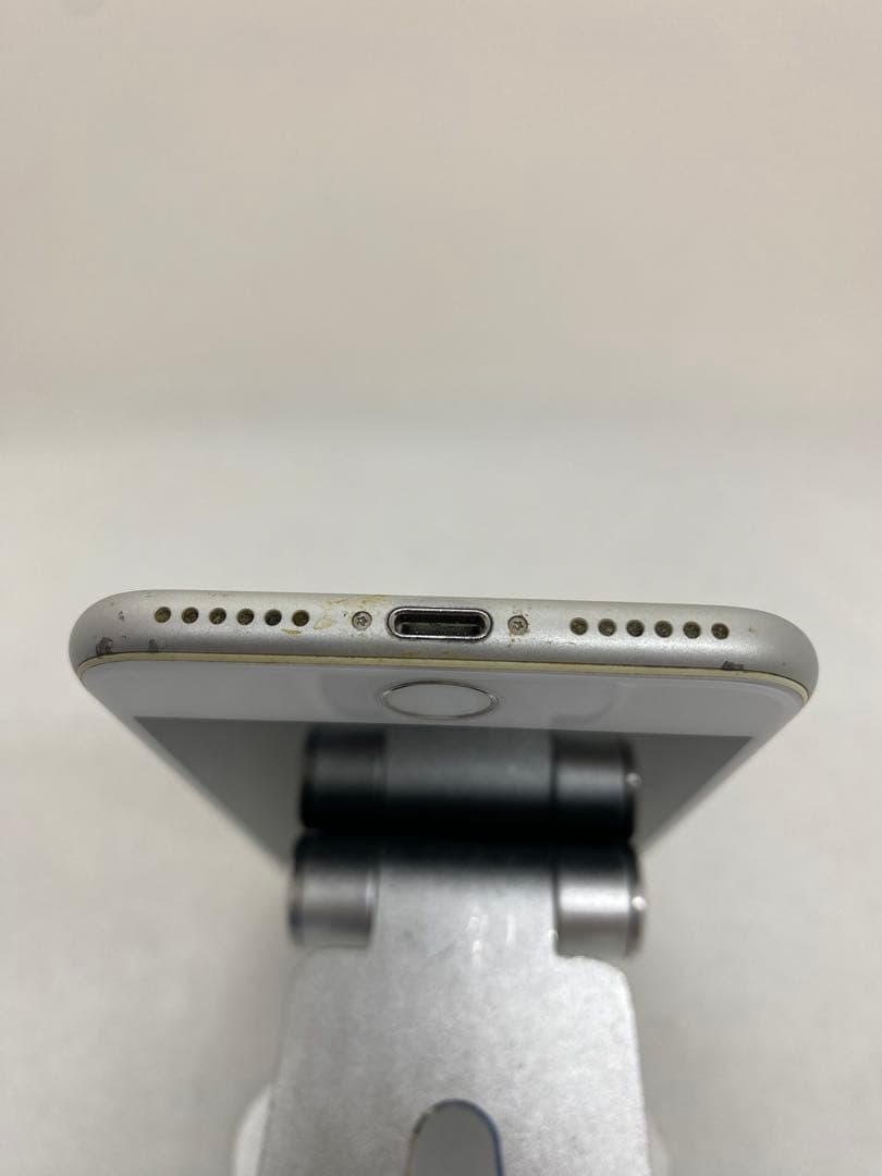 Iphone 8 64GB Sim フリー　91494