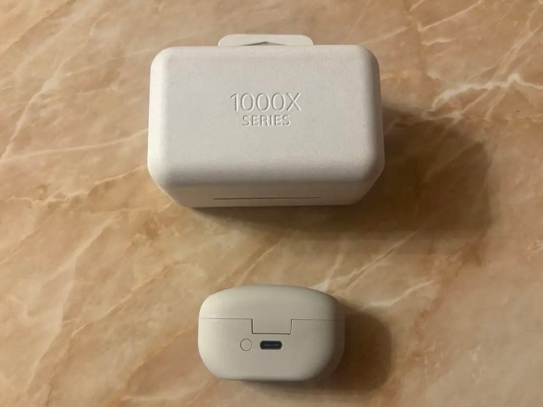 SONY/WF-1000XM5（P） プラチナシルバー 美品　ケース両耳