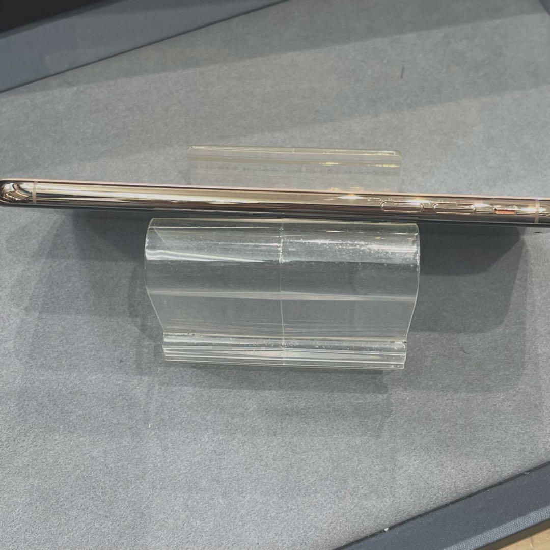 【最終値下げ】iPhone XsMax 512GB ゴールド　美品