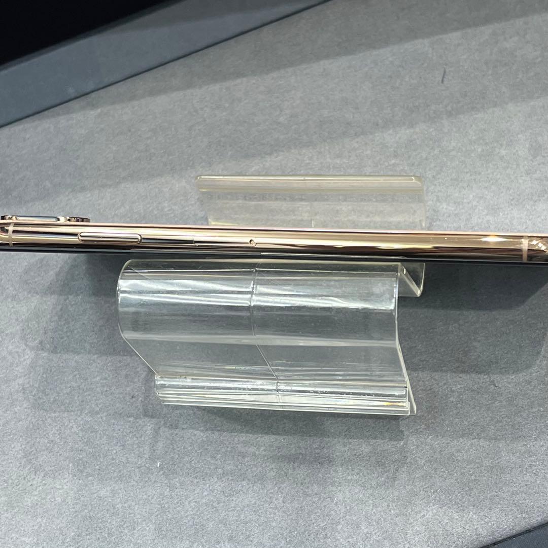 【最終値下げ】iPhone XsMax 512GB ゴールド　美品