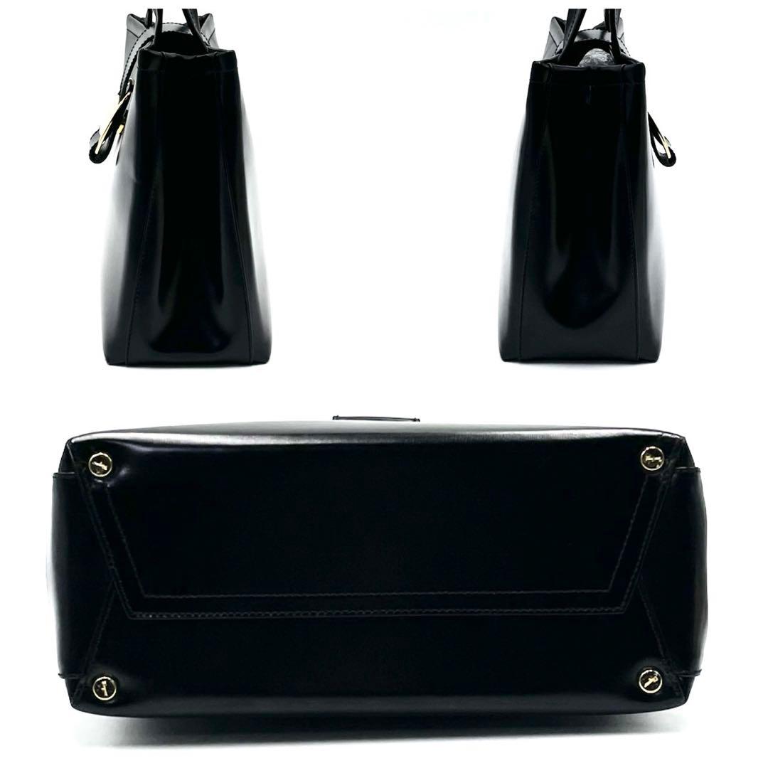 超極美品● フェラガモ ハンドバッグ ヴァラリボン 金具 ブラック レザー