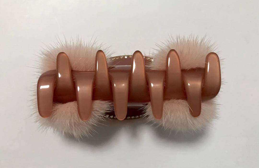 未使用　acca アッカ　ミンクファー　クリップ　ピンク