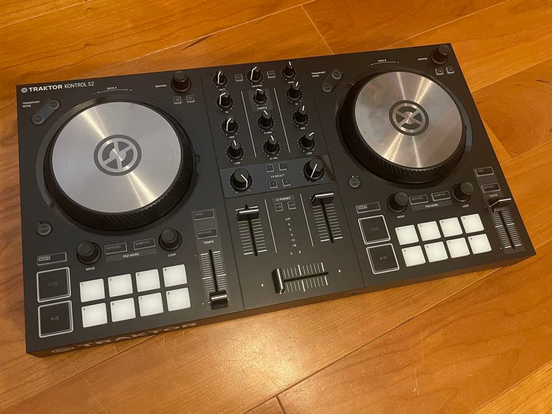 DJ機材 Traktor Kontrol S2