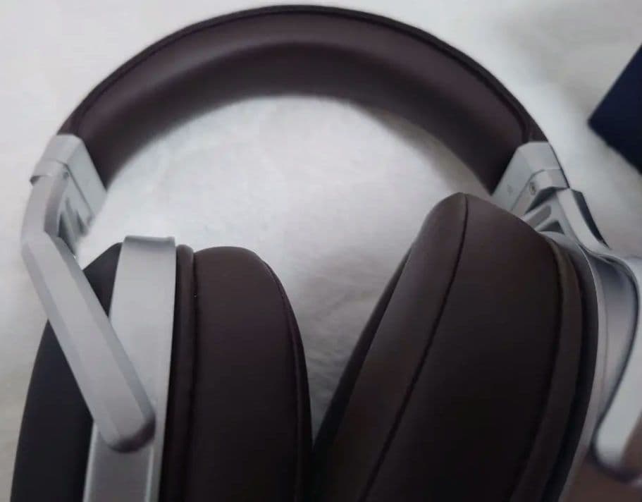 ヘッドホン DENON AH-D5200