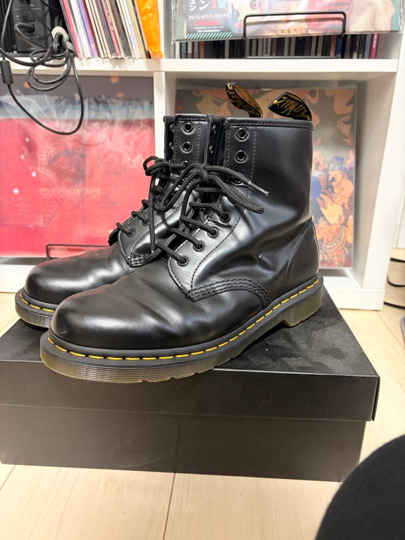 Dr.Martens 8ホール UK9[箱無し]