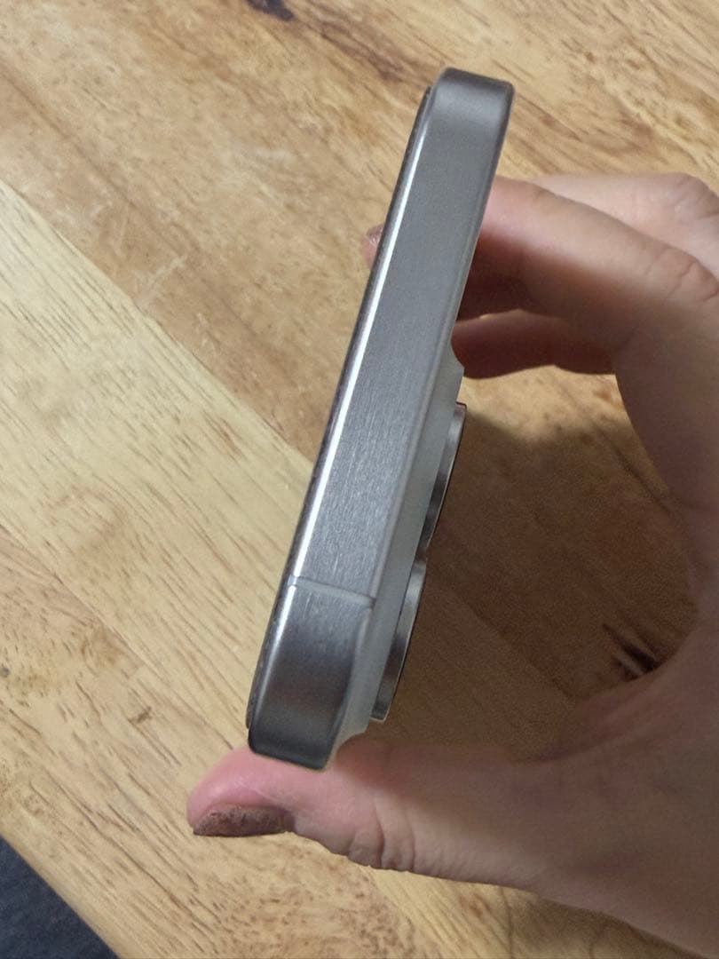 iPhone15 Pro ホワイトチタニウム128GB