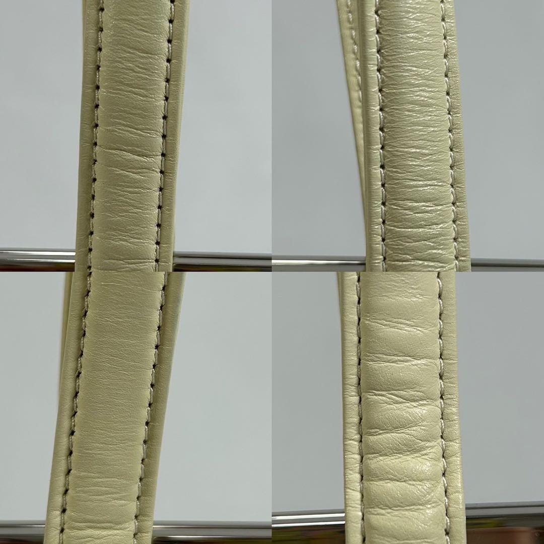 【極美品】ヴィヴィアンウエストウッド ハンドバッグ がま口 レザー オーブ 白