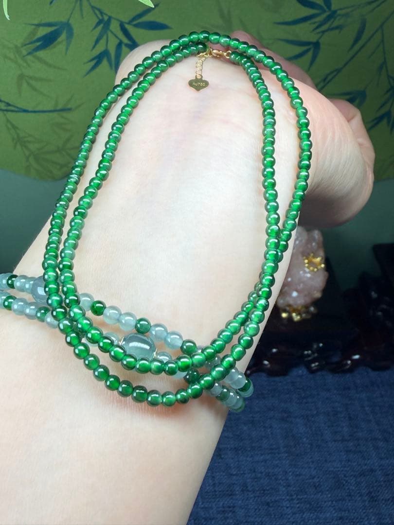 新入荷❣️高品質‼️天然A貨翡翠　18k、氷種満緑小粒ネックレス　鑑定書付き