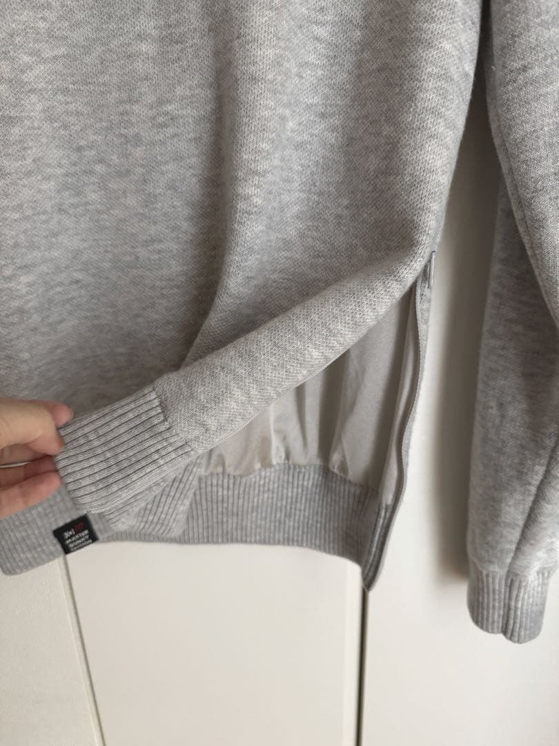 【MASTER BUNNY EDITION】グレーセーター