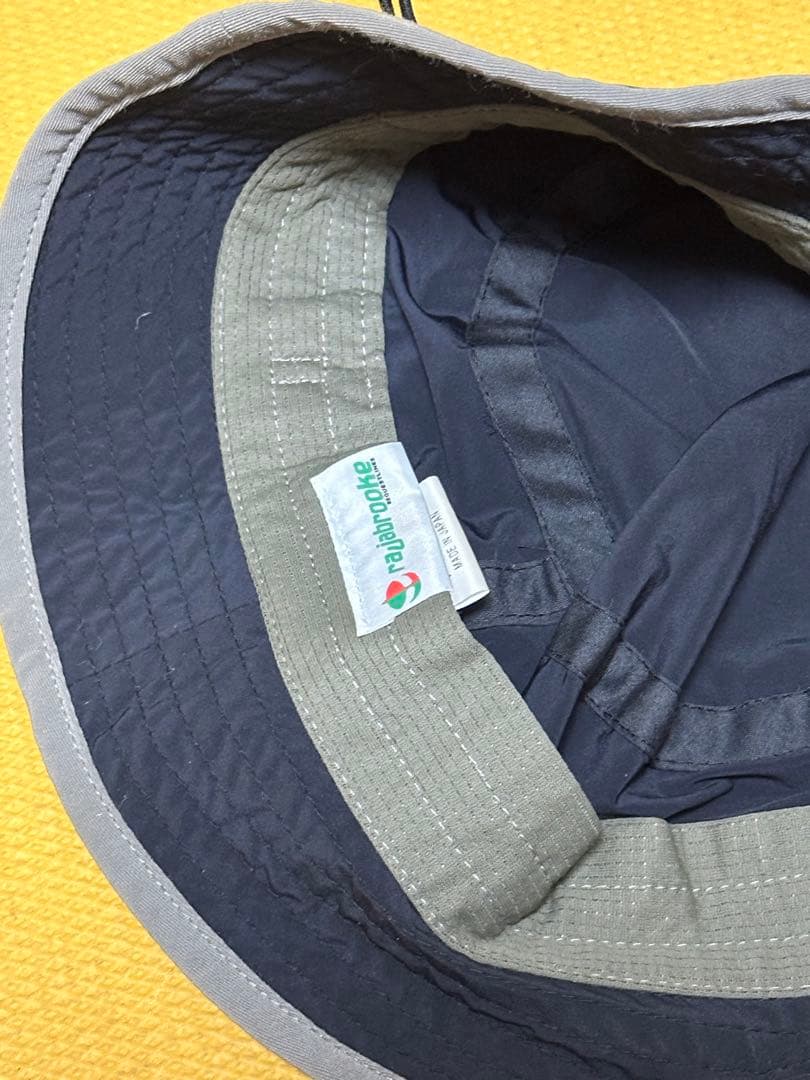 Rajabrooke hat ハット