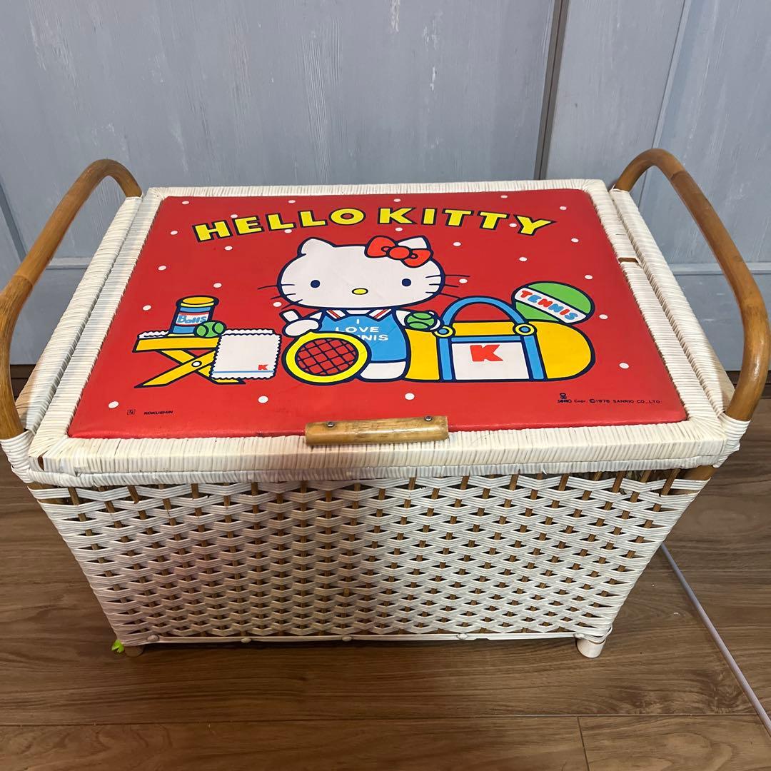 レトロ　ハローキティ　かご　バスケット　サンリオ　収納　籠　昭和　レア編み込み