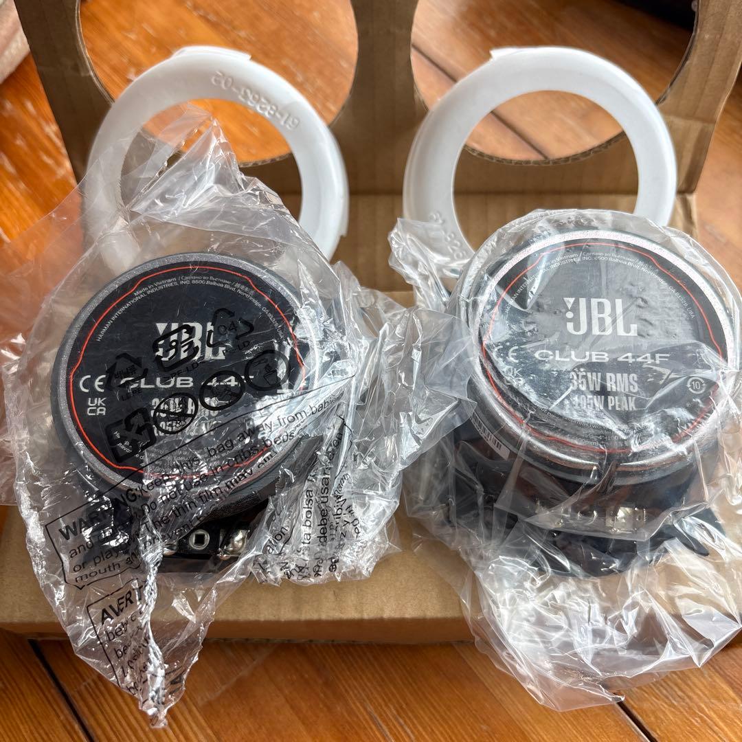 JBL CLUB44F-4インチ (10cm) 2ウェーイスピーカー