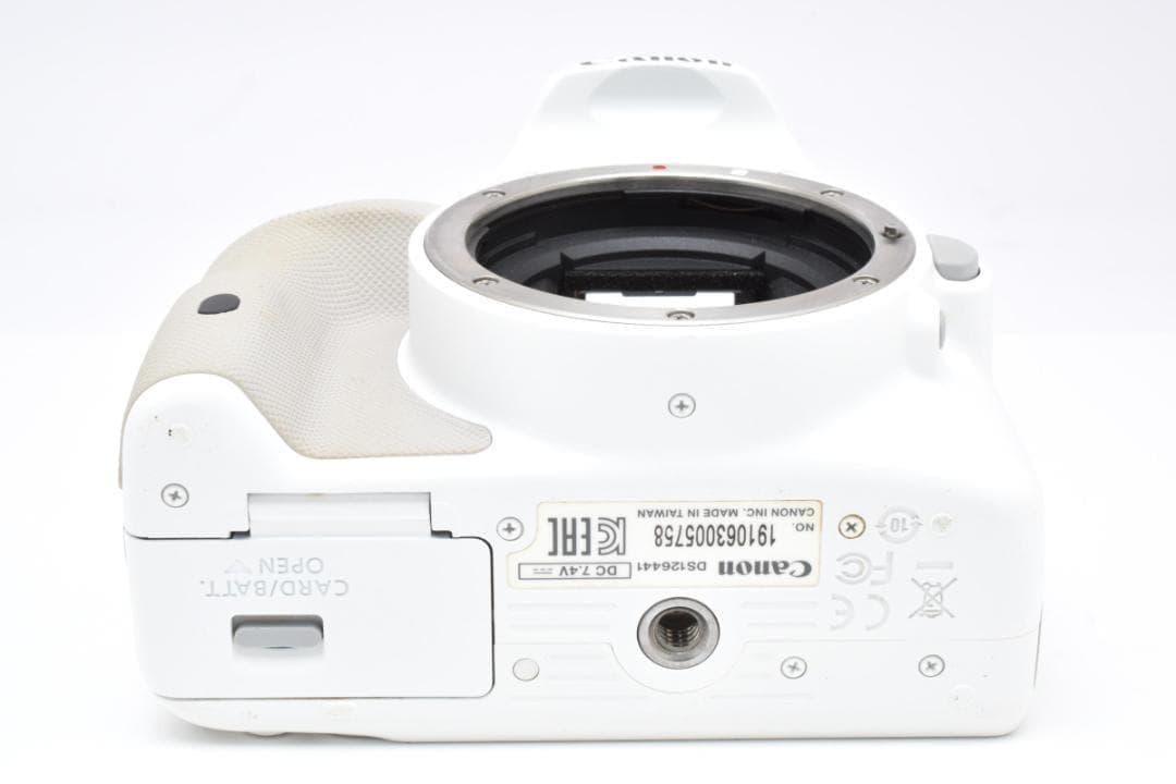 ■ 美品 ■ キャノン　Canon Kiss X7 ダブルレンズキット