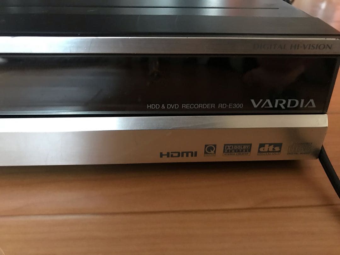 TOSHIBA DVDデッキ