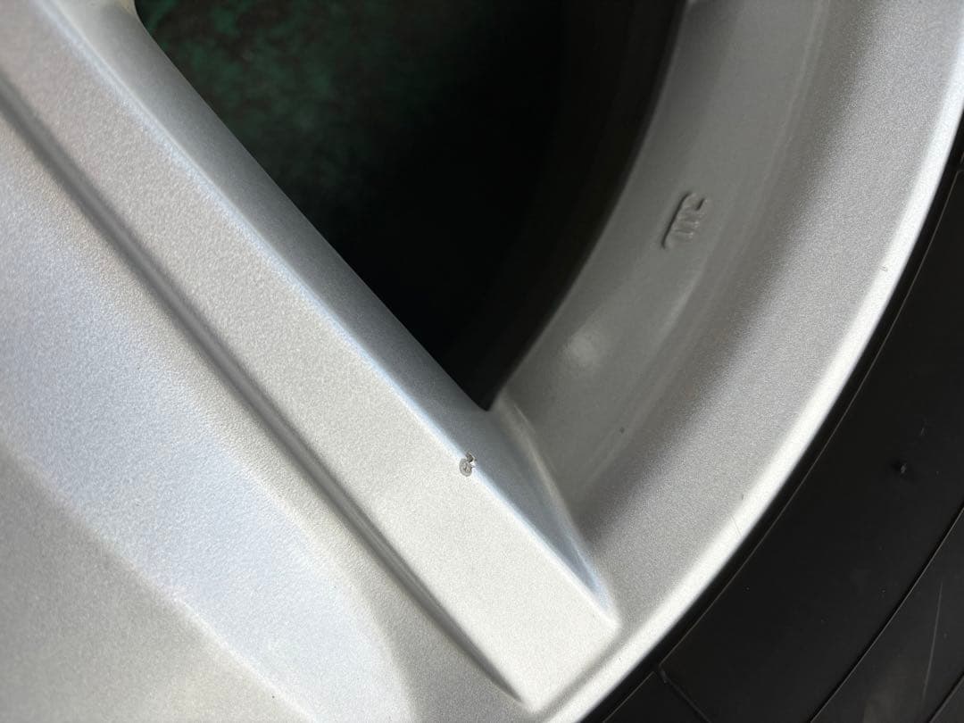 17インチハリアー純正ホイールタイヤセット　4本　 ホイールのみ購入可能！