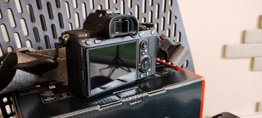 ほぼ未使用！SONY α7RIII ILCE-7RM3 ソニーストア購入/38万