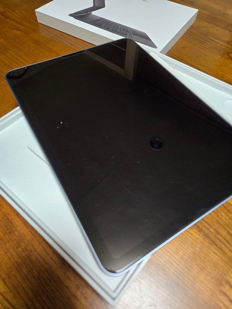 iPad Air (第4世代) スペースグレー Magic Keybord付き