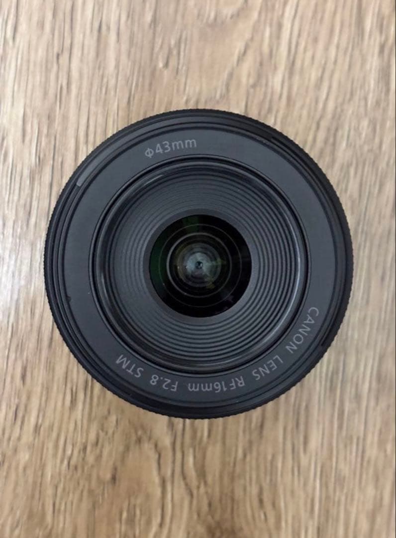 Canon RF 16mm F2.8 STM レンズ