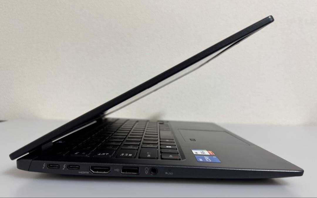 累積1518h 東芝 G83/HU 16GB 256GB Office 顔/指紋