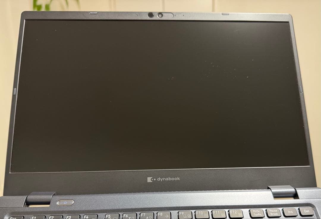 累積1518h 東芝 G83/HU 16GB 256GB Office 顔/指紋