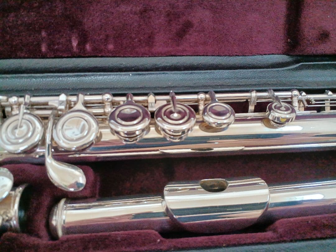 ♦超美品♦最新・現行モデル♦ヤマハフルート YFL212