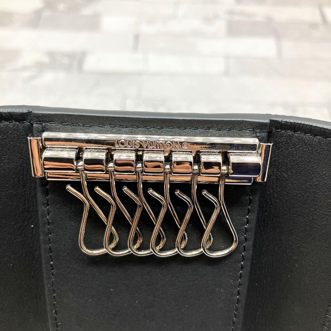 ルイヴィトン トリヨンモノグラム 黒 キーケース ミュルティクレ 6 メンズ